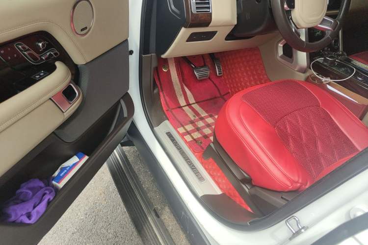 Used Land Rover Range 2021 3.0 L6 Century Extended Classic Edition Driver Seat