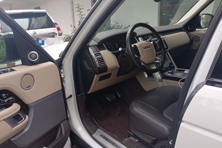Used Land Rover Range 2021 3.0 L6 Century Extended Classic Edition Driver Seat