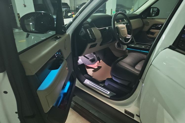 Used Land Rover Range 2021 3.0 L6 Century Extended Classic Edition Driver Seat