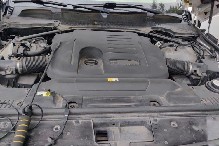 Used Land Rover Range 2021 3.0 L6 Century Extended Classic Edition Engine Bay