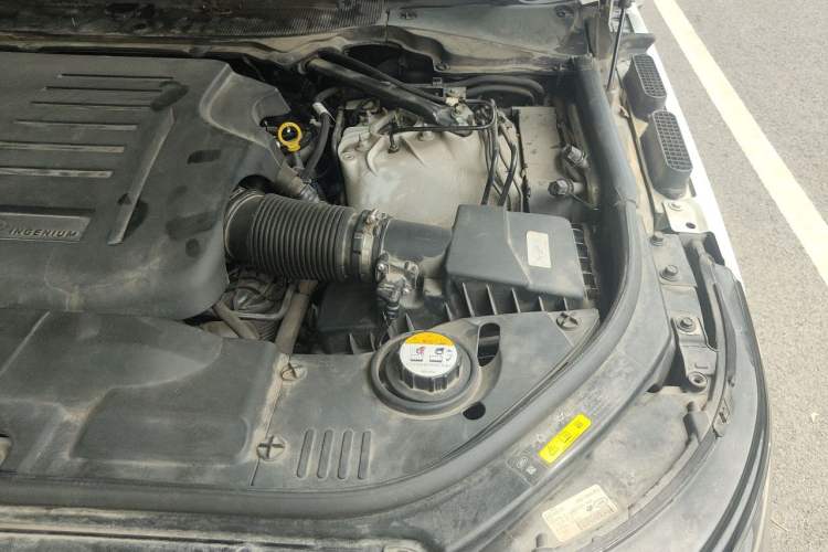 Used Land Rover Range 2021 3.0 L6 Century Extended Classic Edition Engine Bay Left