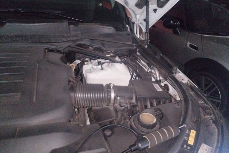 Used Land Rover Range 2021 3.0 L6 Grand Edition Engine Bay Left