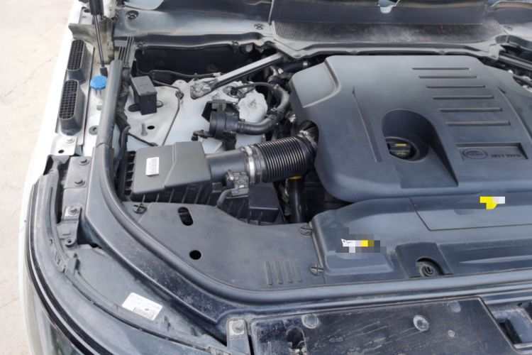 Used Land Rover Range 2021 3.0 L6 Grand Edition Engine Bay Right