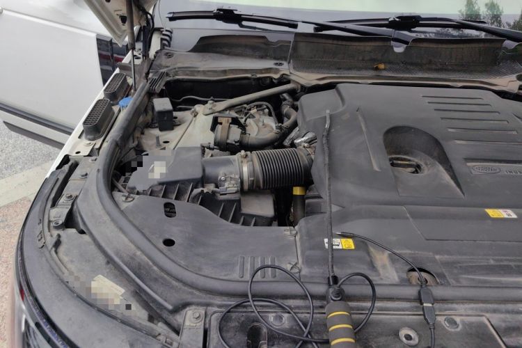 Used Land Rover Range 2021 3.0 L6 Century Extended Classic Edition Engine Bay Right