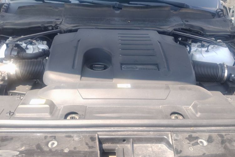 Used Land Rover Range  Engine Bay