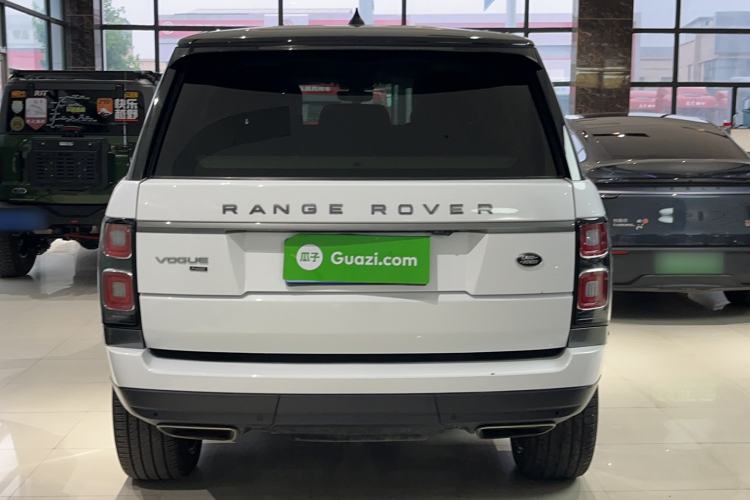 Used Land Rover Range 2021 3.0 L6 Century Extended Classic Edition Exterior 4
