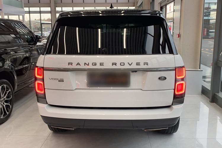 Used Land Rover Range 2021 3.0 L6 Century Extended Classic Edition Exterior 4