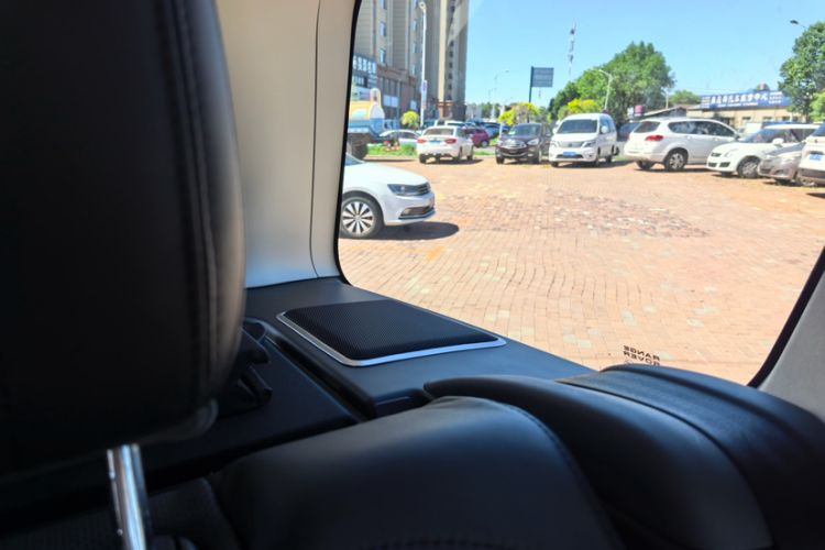 Used Land Rover Range 2021 3.0 L6 Century Extended Classic Edition Exterior 7