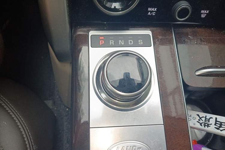 Used Land Rover Range 2021 3.0 L6 Century Extended Classic Edition Gear Lever