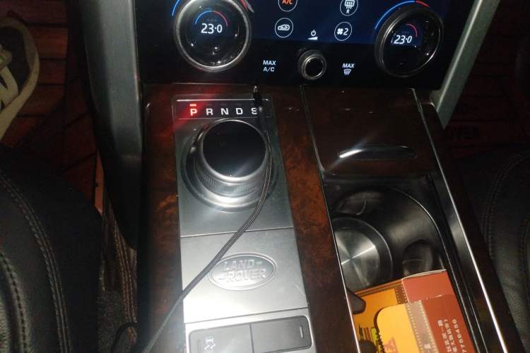 Used Land Rover Range 2021 3.0 L6 Grand Edition Gear Lever