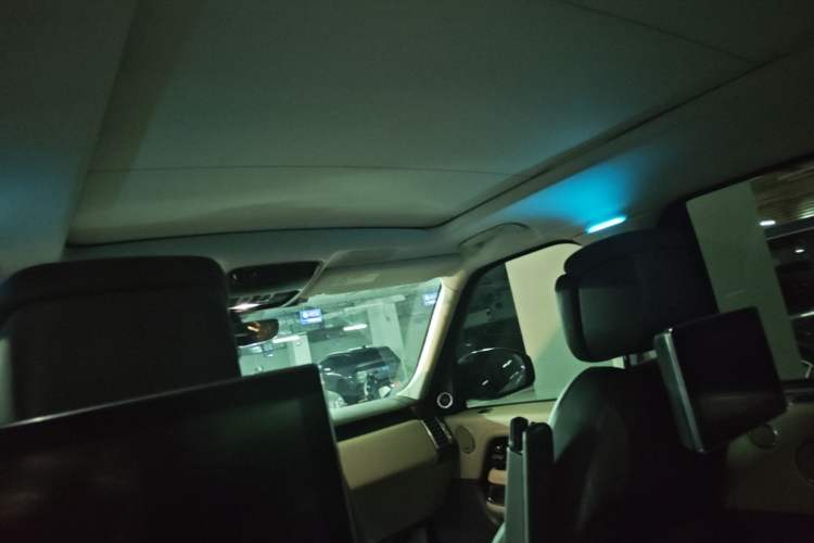 Used Land Rover Range 2021 3.0 L6 Century Extended Classic Edition Headliner
