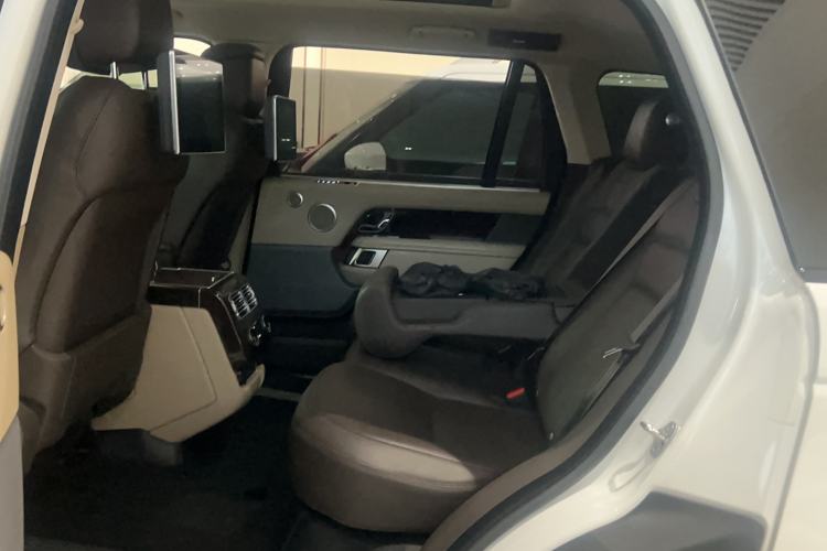 Used Land Rover Range 2021 3.0 L6 Century Extended Classic Edition Interior 1