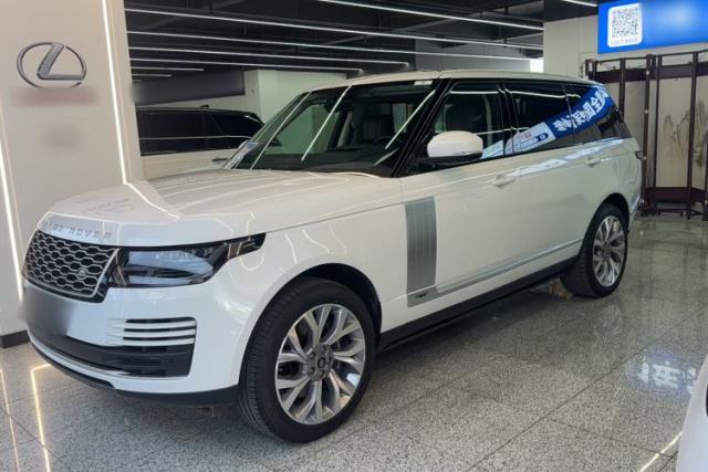 Used Land Rover Range 2021 3.0 L6 Century Extended Classic Edition