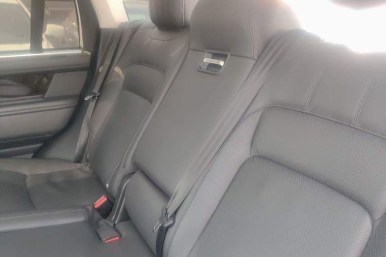 Used Land Rover Range  Left Rear Seat