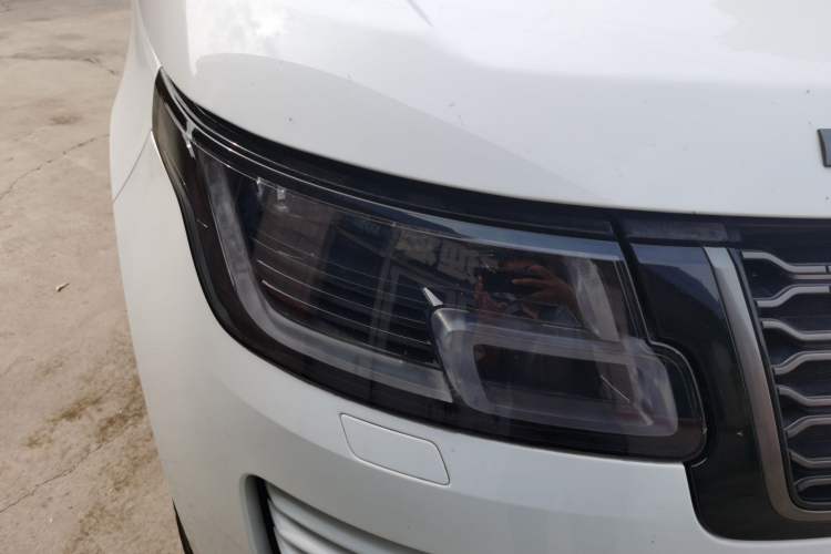 Used Land Rover Range 2021 3.0 L6 Grand Edition Right Front Headlight