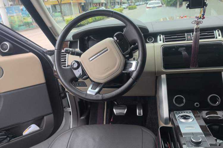 Used Land Rover Range 2021 3.0 L6 Century Extended Classic Edition Steering Wheel