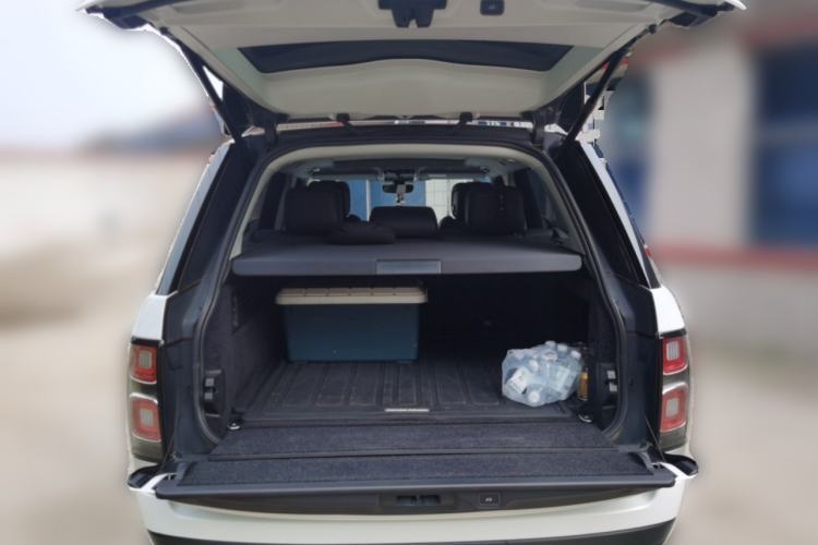 Used Land Rover Range 2021 3.0 L6 Grand Edition Trunk