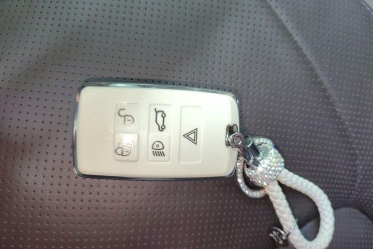 Used Land Rover Range 2021 3.0 L6 Centennial Edition Vehicle Key