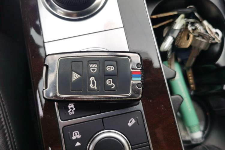 Used Land Rover Range 2021 3.0 L6 Grand Edition Vehicle Key
