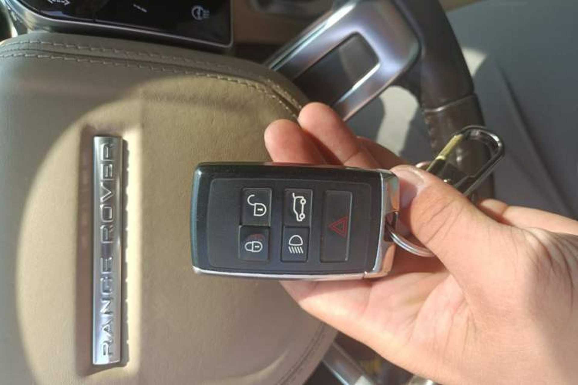 Used Land Rover Range 2021 3.0 L6 Century Extended Classic Edition Vehicle Key