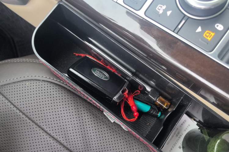 Used Land Rover Range 2021 3.0 L6 Century Extended Classic Edition Vehicle Key
