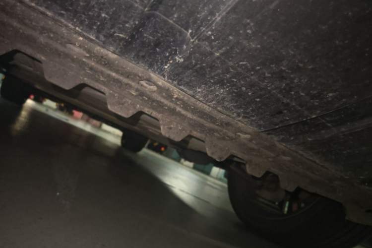Used Land Rover Range 2022 3.0 L6 400 PS Classic Extended Version Chassis Front
