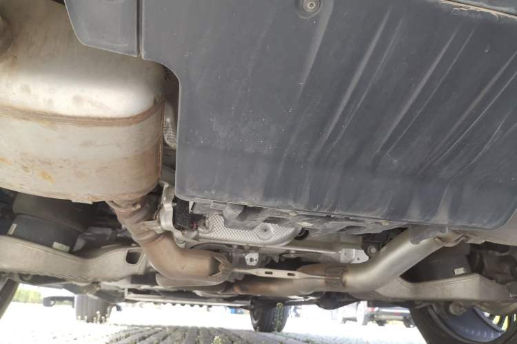 Used Land Rover Range 2022 3.0 L6 400 PS Classic Extended Version Chassis Rear