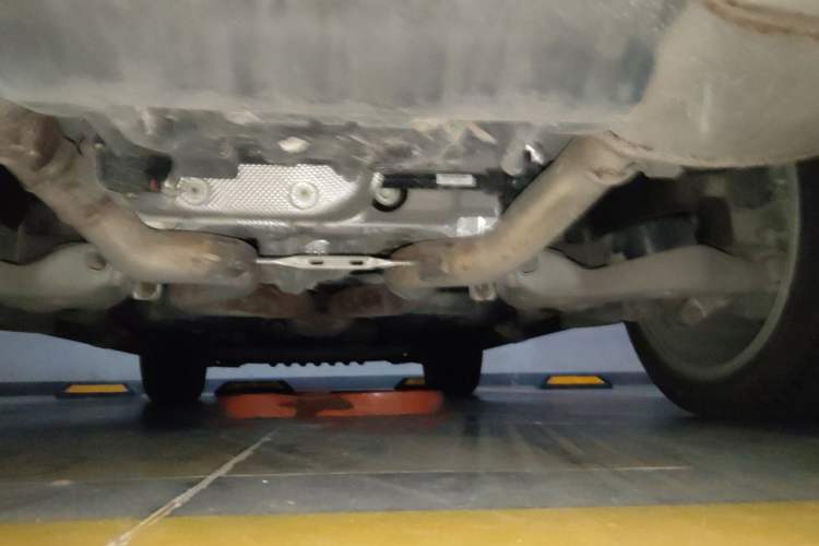 Used Land Rover Range 2022 3.0 L6 400 PS Classic Extended Version Chassis Rear