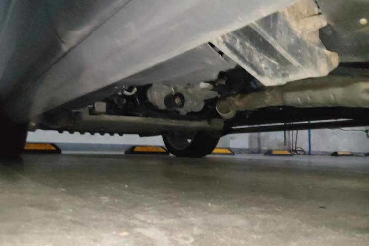Used Land Rover Range 2022 3.0 L6 400 PS Classic Extended Version Chassis Rear Left