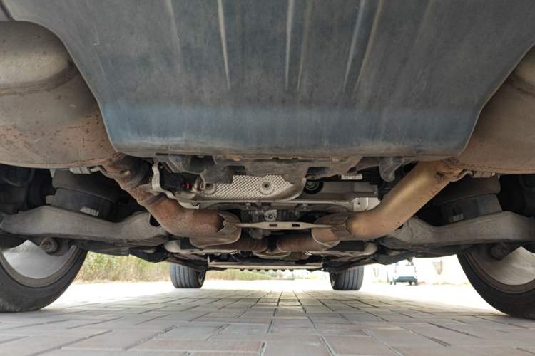 Used Land Rover Range 2022 3.0 L6 400 PS Classic Extended Version Chassis Rear