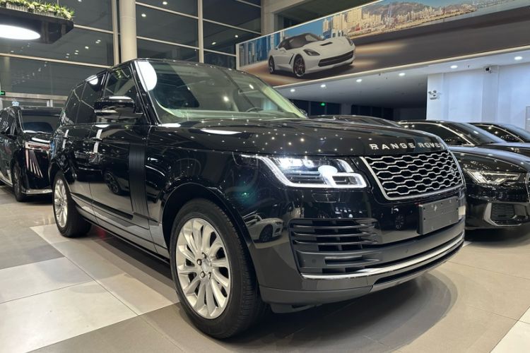 Used Land Rover Range 2022 3.0 L6 360 PS Legacy Edition Exterior 2