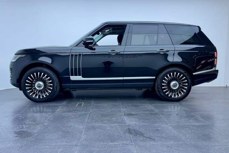 Used Land Rover Range 2022 3.0 L6 360 PS Grand Edition Exterior 3