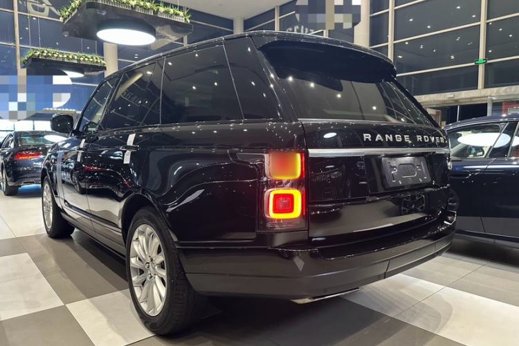 Used Land Rover Range 2022 3.0 L6 360 PS Legacy Edition Exterior 3