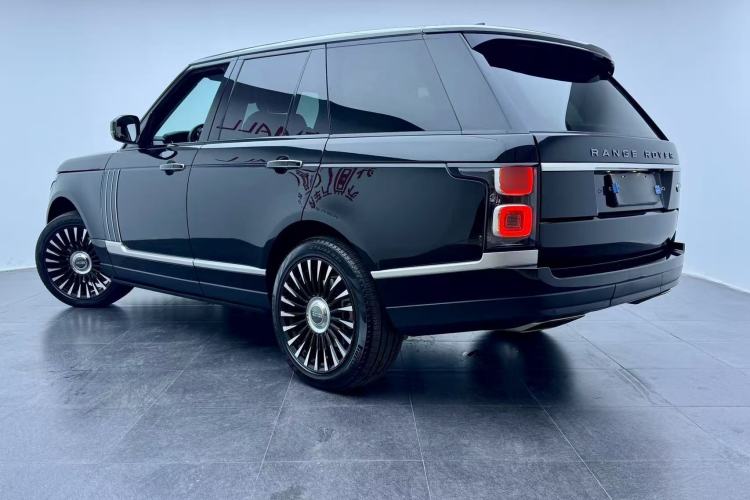 Used Land Rover Range 2022 3.0 L6 360 PS Grand Edition Exterior 4
