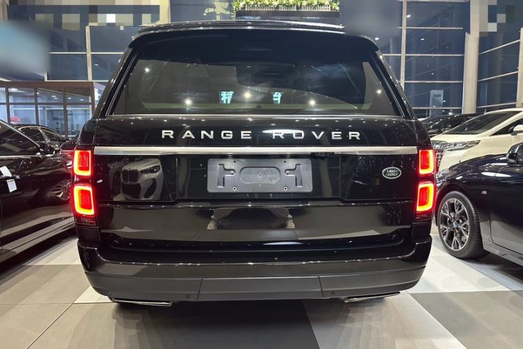 Used Land Rover Range 2022 3.0 L6 360 PS Legacy Edition Exterior 4