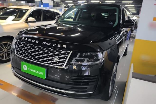 Used Land Rover Range 2022 3.0 L6 400 PS Classic Extended Version