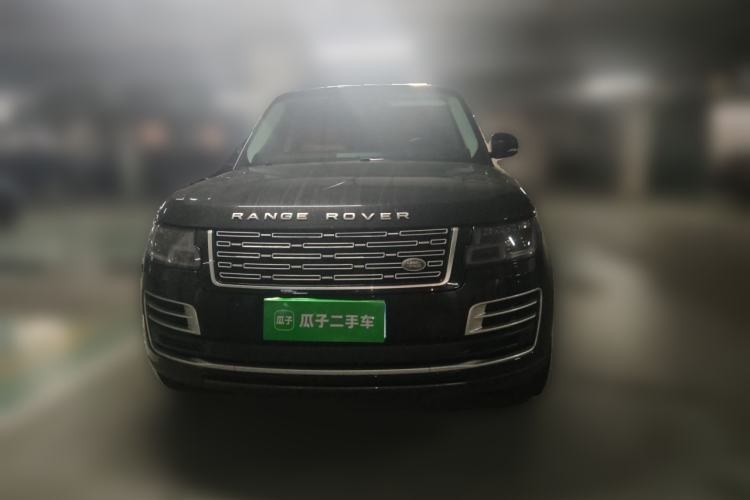 Used Land Rover Range 2022 3.0 L6 400 PS Classic Extended Version Front