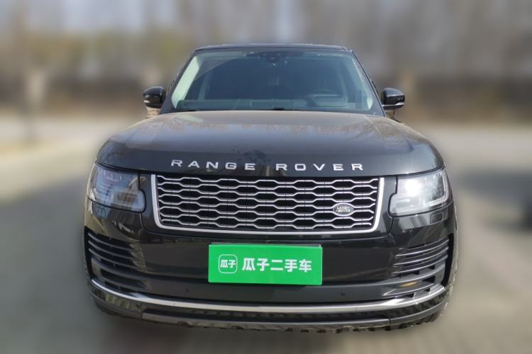 Used Land Rover Range 2022 3.0 L6 400 PS Classic Extended Version Front