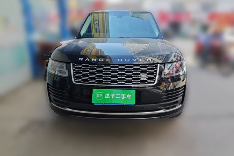 Used Land Rover Range 2022 3.0 L6 400 PS Classic Extended Version Front