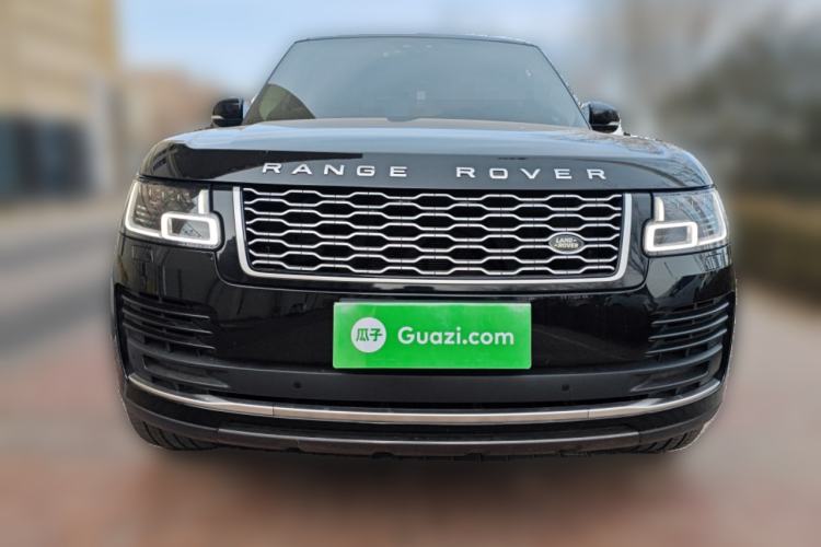 Used Land Rover Range 2022 3.0 L6 400 PS Classic Extended Version Front