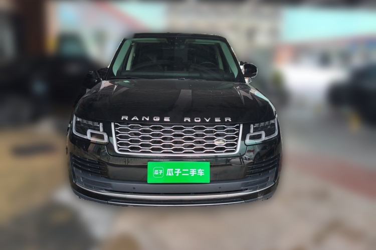 Used Land Rover Range 2022 3.0 L6 400 PS Classic Extended Version Front
