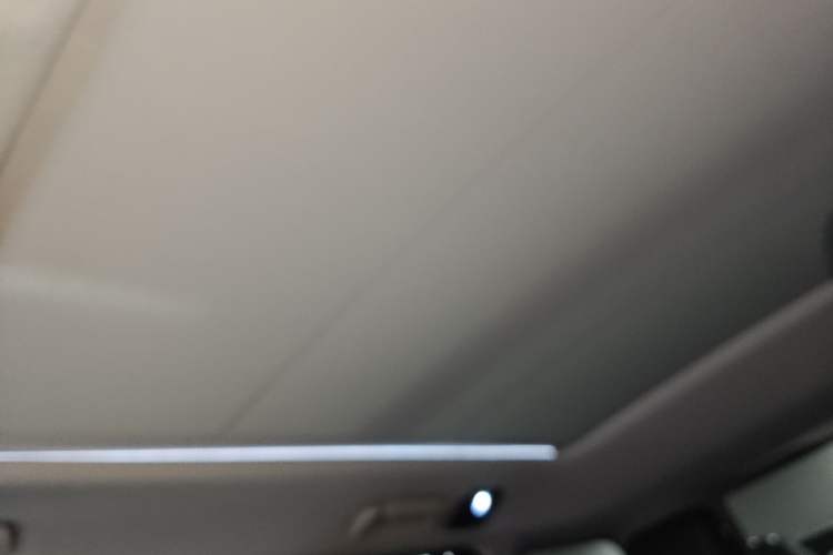 Used Land Rover Range 2022 3.0 L6 360 PS Legacy Edition Headliner