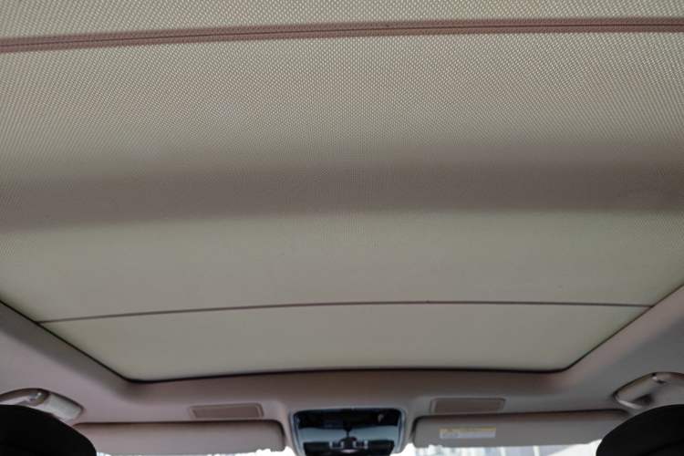 Used Land Rover Range 2022 3.0 L6 400 PS Classic Extended Version Headliner