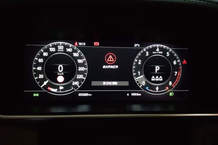 Used Land Rover Range 2022 3.0 L6 400 PS Classic Extended Version Instrument Cluster