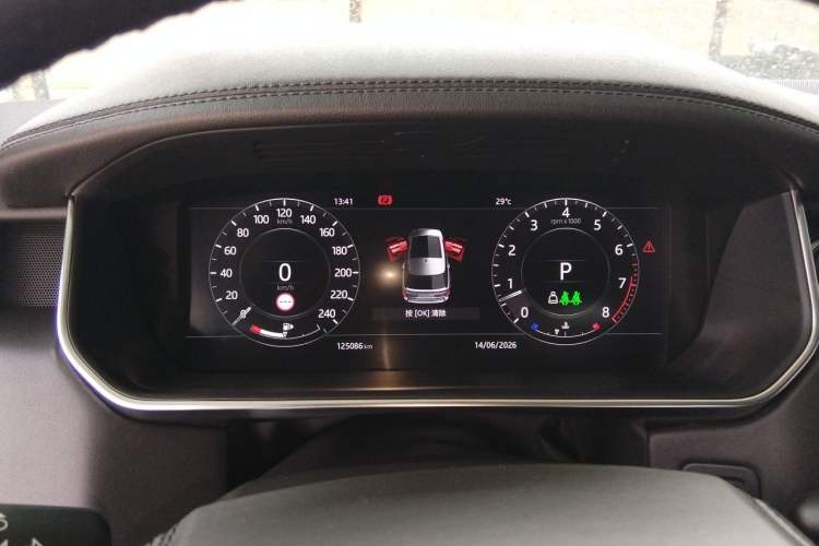 Used Land Rover Range 2022 3.0 L6 400 PS Classic Extended Version Instrument Cluster