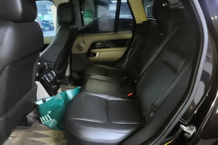 Used Land Rover Range 2022 3.0 L6 360 PS Legacy Edition Left Rear Seat