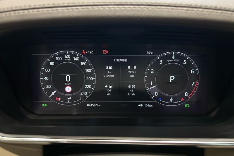 Used Land Rover Range 2022 3.0 L6 360 PS Legacy Edition Odometer Close Up
