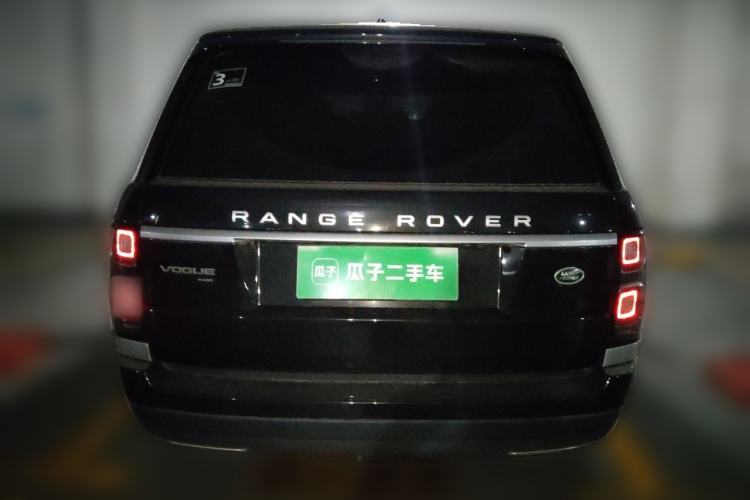 Used Land Rover Range 2022 3.0 L6 400 PS Classic Extended Version Rear