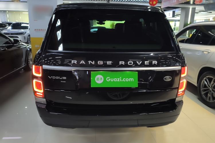 Used Land Rover Range 2022 3.0 L6 400 PS Classic Extended Version Rear