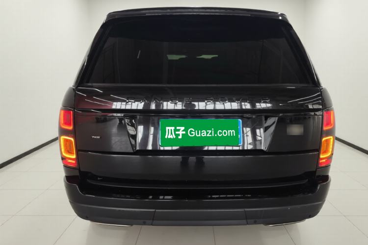 Used Land Rover Range 2022 3.0 L6 400 PS Classic Extended Version Rear